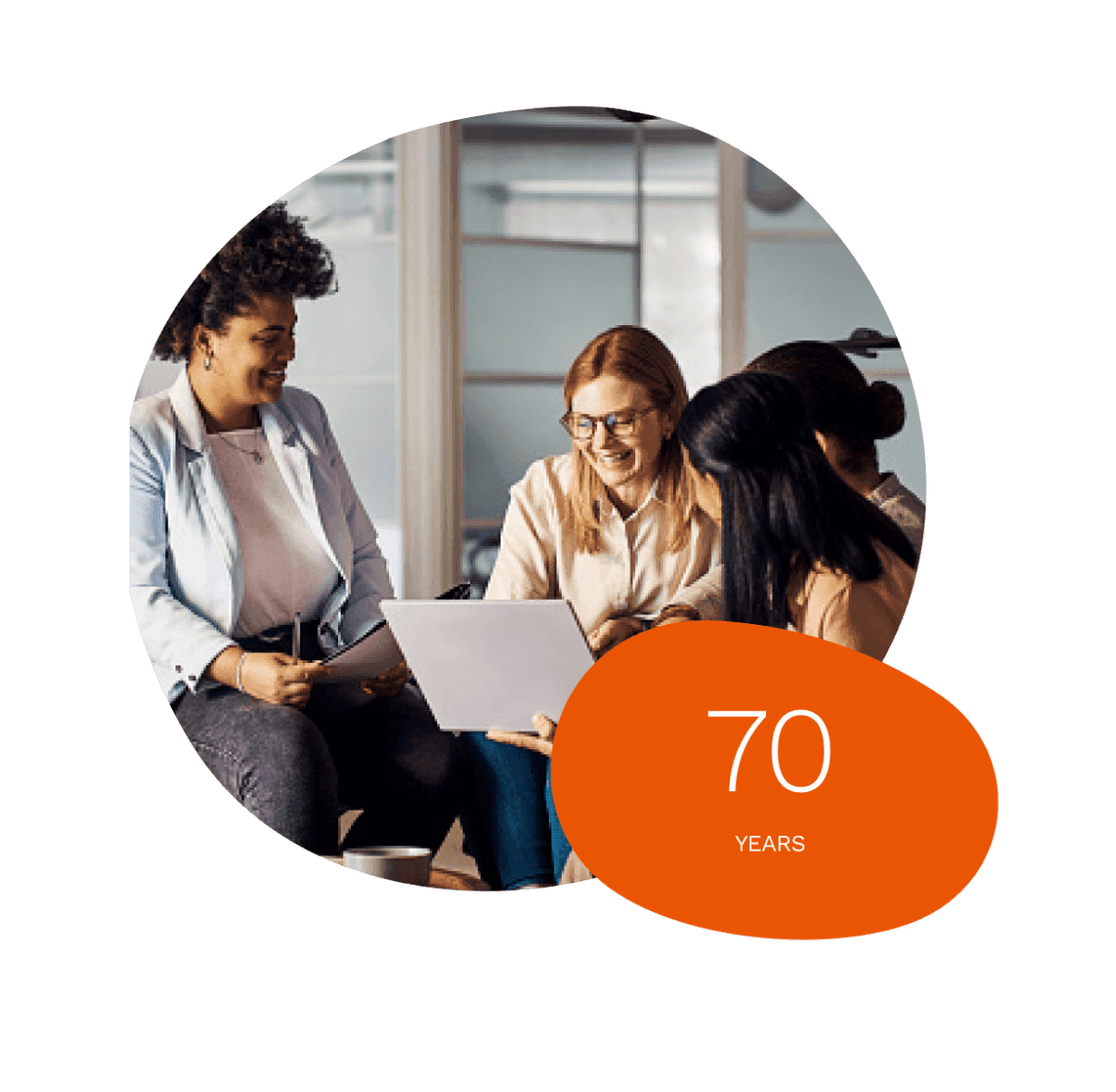 Teamwork image with 4 employees